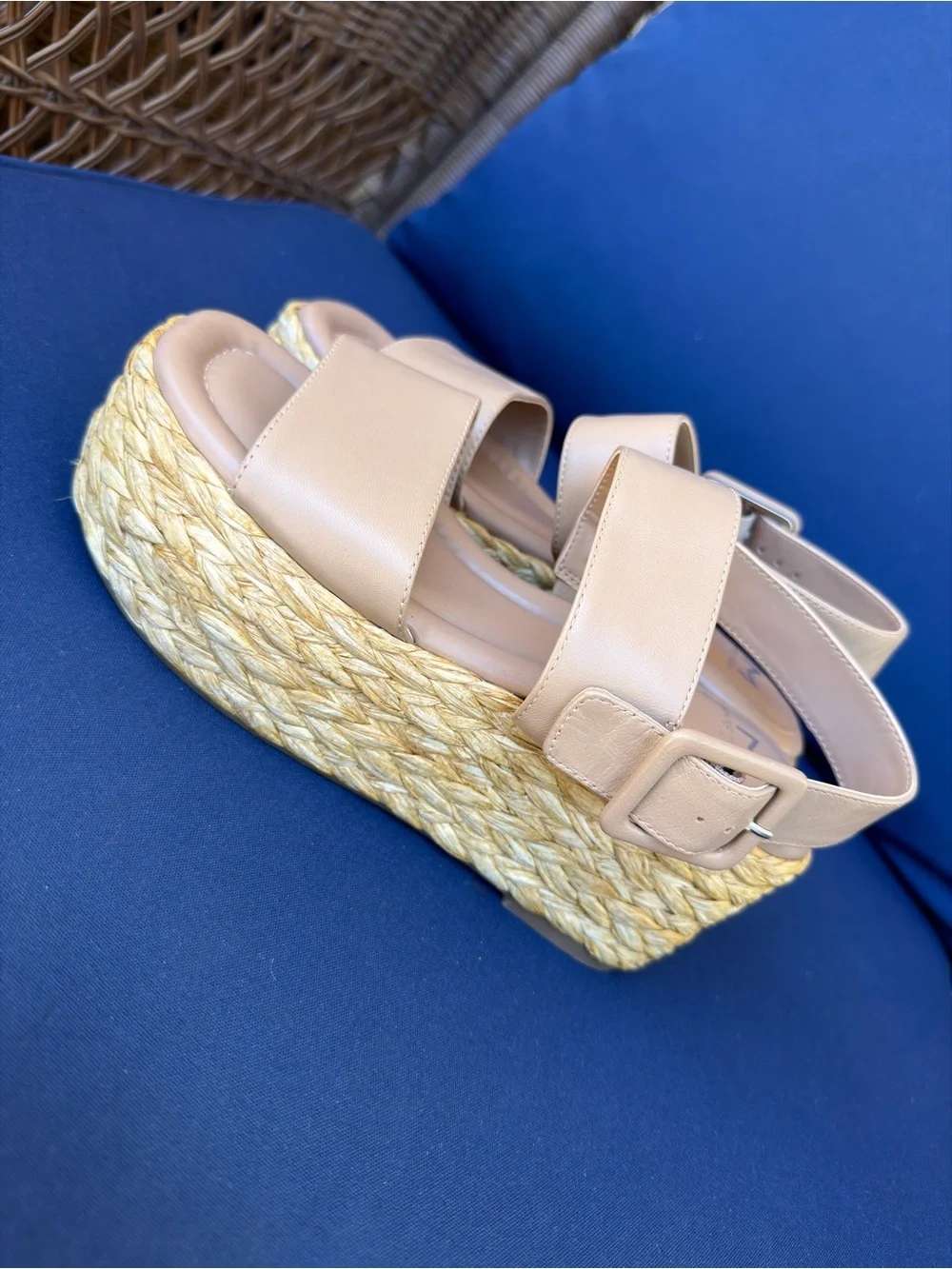 Marc Fisher LTD Raffia Platform Sandals 5.5M Tan Ankle Strap Resort Summer Shoe